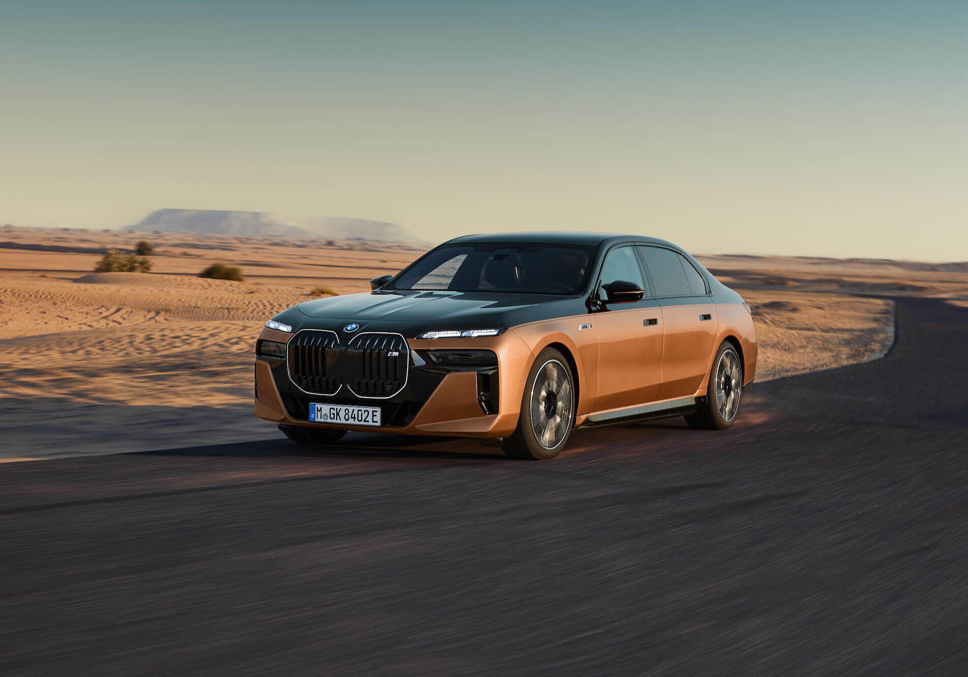 P90501199_highRes_the-bmw-i7-m70-xdriv P90501199_highRes_the-bmw-i7-m70-xdriv