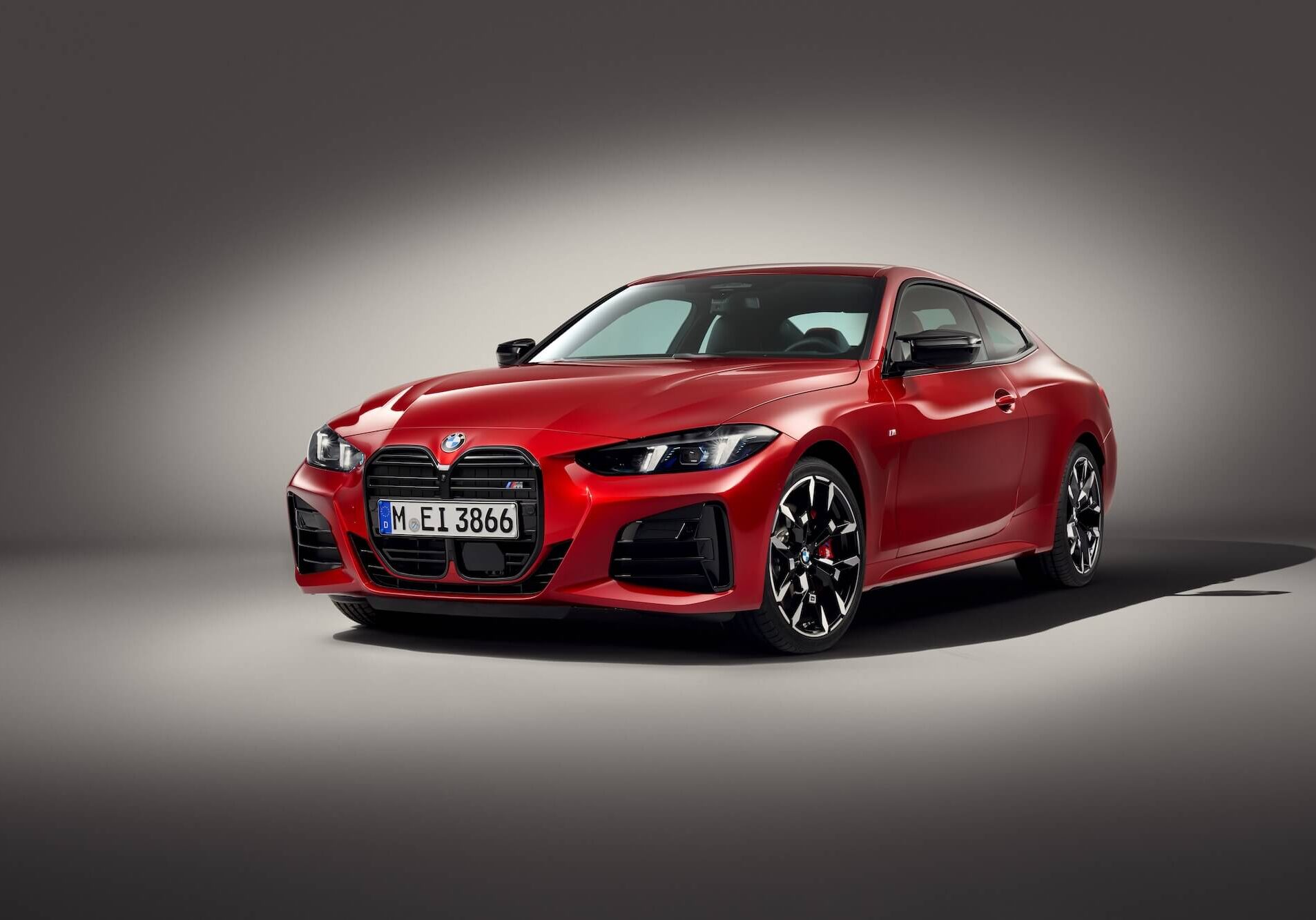 Studio_BMW_M4Coupe_34Front_02